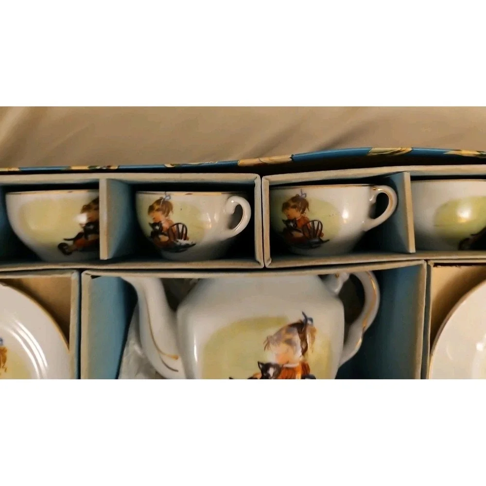 Vintage Childs‎ Porcelain Tea Set / KRESS #U7469B